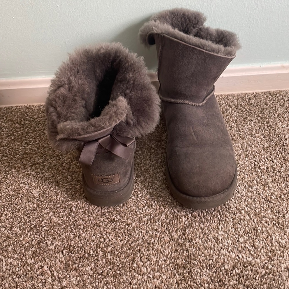 UGG Women’s Mini Bailey Bow Boot